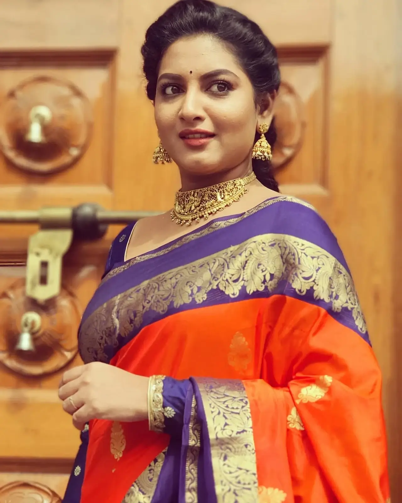 Pallavi Ramisetty Photos in Traditional Red Saree